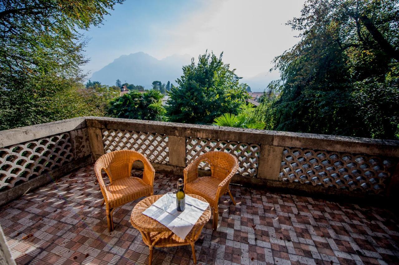 Villa Confalonieri Mandello del Lario Chambre photo