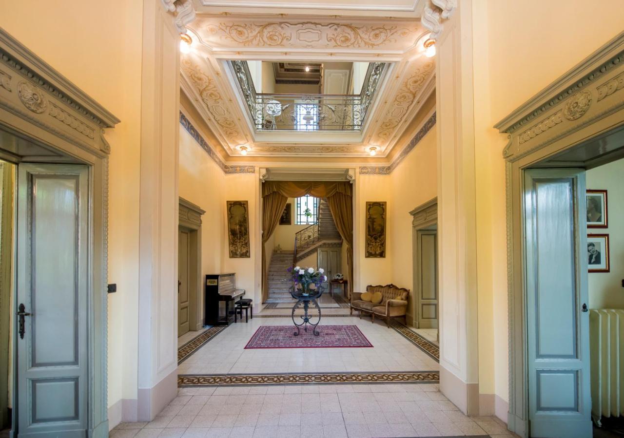 Villa Confalonieri Mandello del Lario Chambre photo