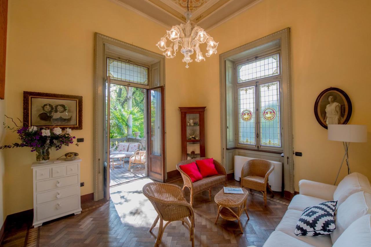 Villa Confalonieri Mandello del Lario Chambre photo